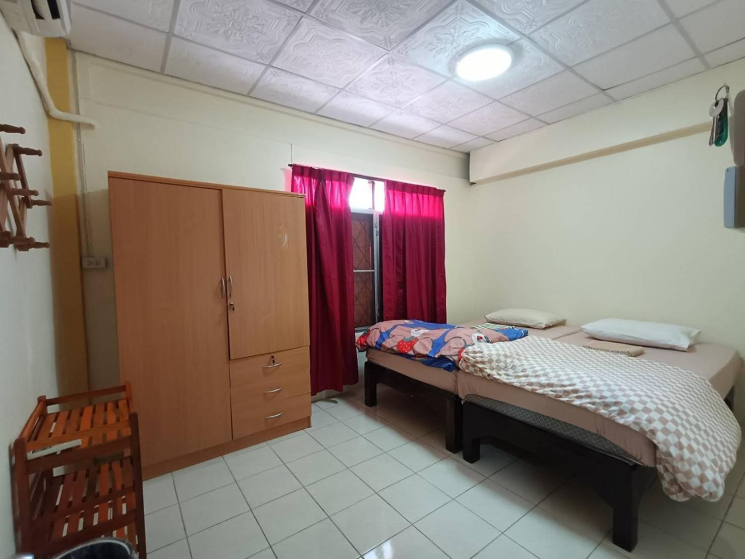 Home Stay At Tapae Chiang Mai Exterior photo